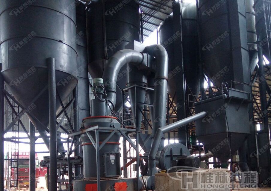 桂林鴻程新型磨粉設(shè)備，螢石雷蒙機(jī),螢石雷蒙磨,80-800目螢石雷蒙磨粉機(jī)：HCQ系列改進(jìn)型磨粉機(jī)HCQ1500