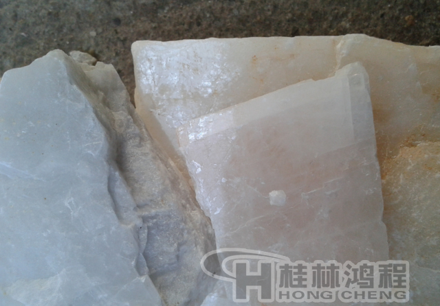 長石，長石粉，長石的用途